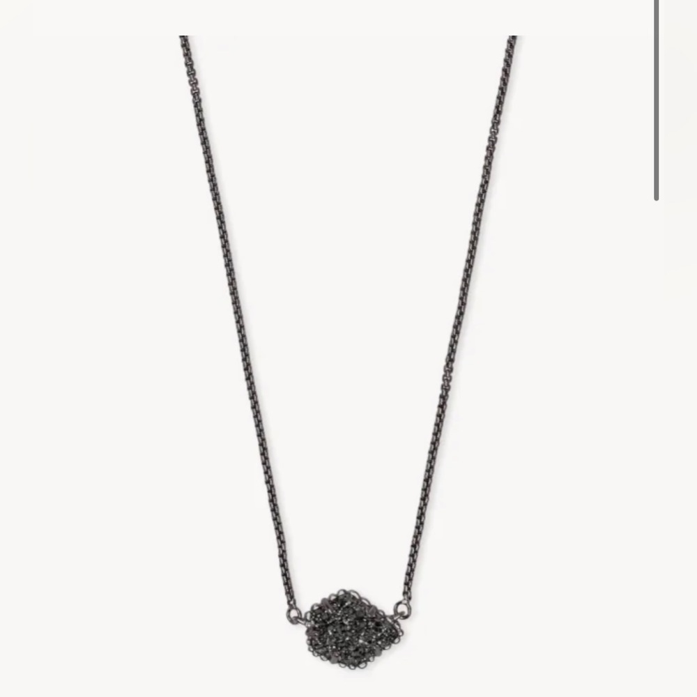 KENDRA SCOTT Tess Gunmetal Pendant Necklace in Black Drusy